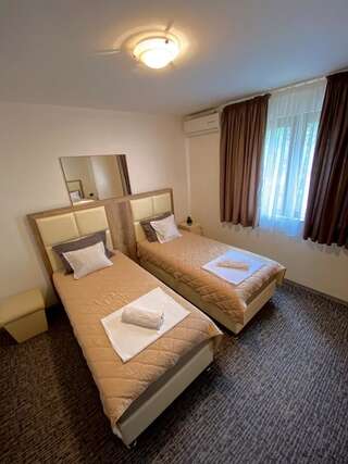 Апартаменты Apartments Nikolić Свети-Стефан Апартаменты Делюкс с 3 спальнями-18