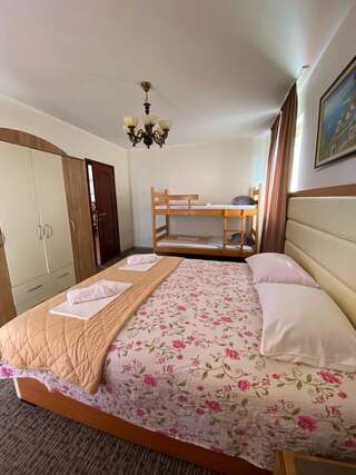 Апартаменты Apartments Nikolić Свети-Стефан Апартаменты Делюкс с 3 спальнями-25