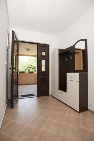 Апартаменты Apartments Nikolić Свети-Стефан Апартаменты Делюкс с 3 спальнями-27