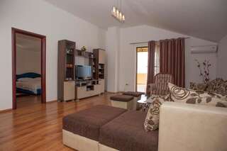 Апартаменты Apartments Nikolić Свети-Стефан Апартаменты Делюкс с 3 спальнями-38