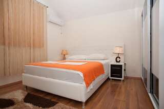 Апартаменты Apartments Nikolić Свети-Стефан Апартаменты Делюкс с 3 спальнями-47