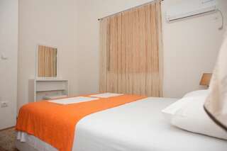 Апартаменты Apartments Nikolić Свети-Стефан Апартаменты Делюкс с 3 спальнями-48